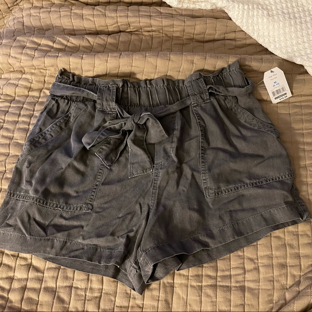 Time and tru high rise shorts